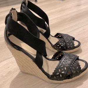 Club Monaco - Model Lulloo Wedge